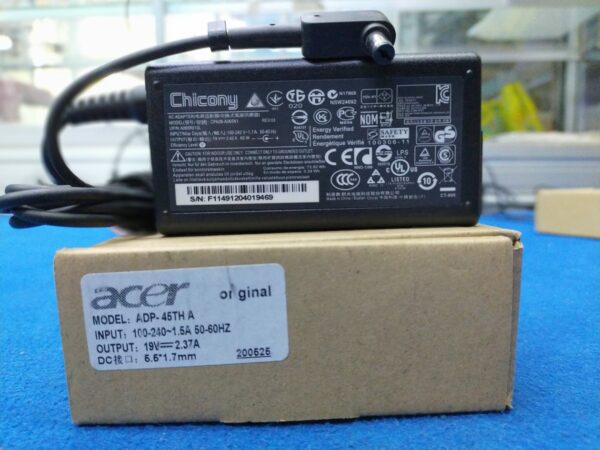 CHARGER ACER adp-45H